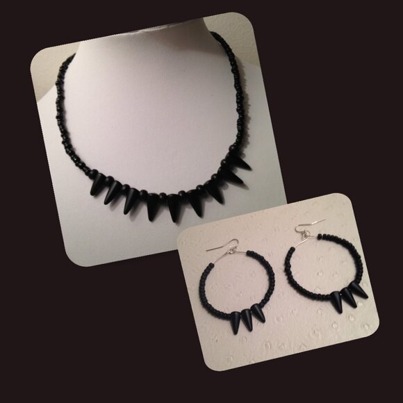 NEW Black spike necklace and earrings - Picture 1 of 3